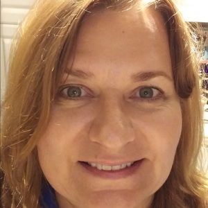 Meet your Posher, Ava